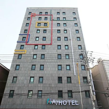 A7 Hotel Suwon Exteriér fotografie