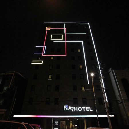 A7 Hotel Suwon Exteriér fotografie
